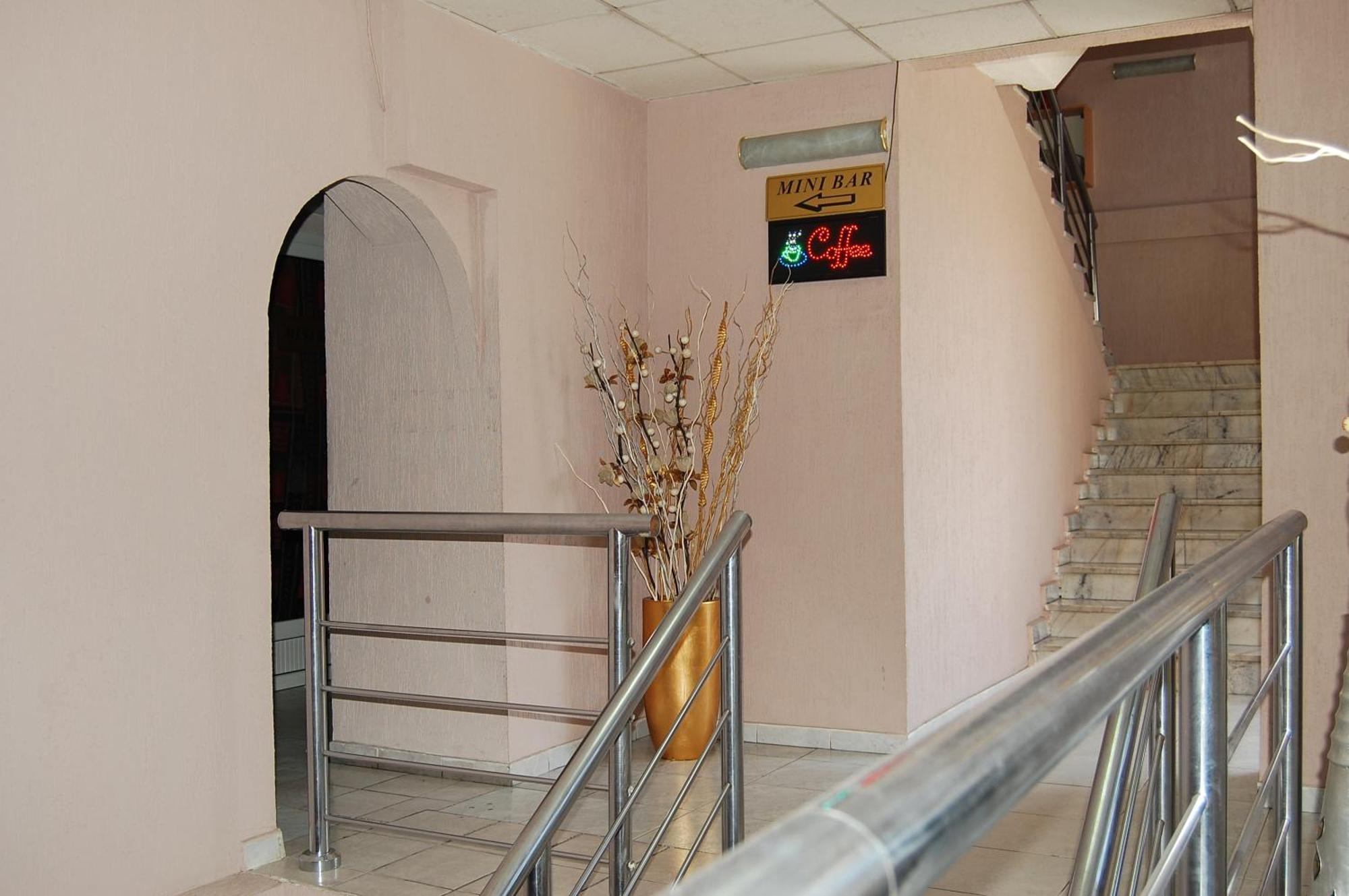 Astana Hotel Almaty Ngoại thất bức ảnh