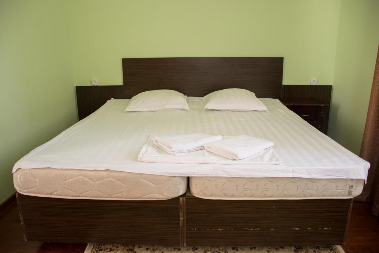 Astana Hotel Almaty Ngoại thất bức ảnh