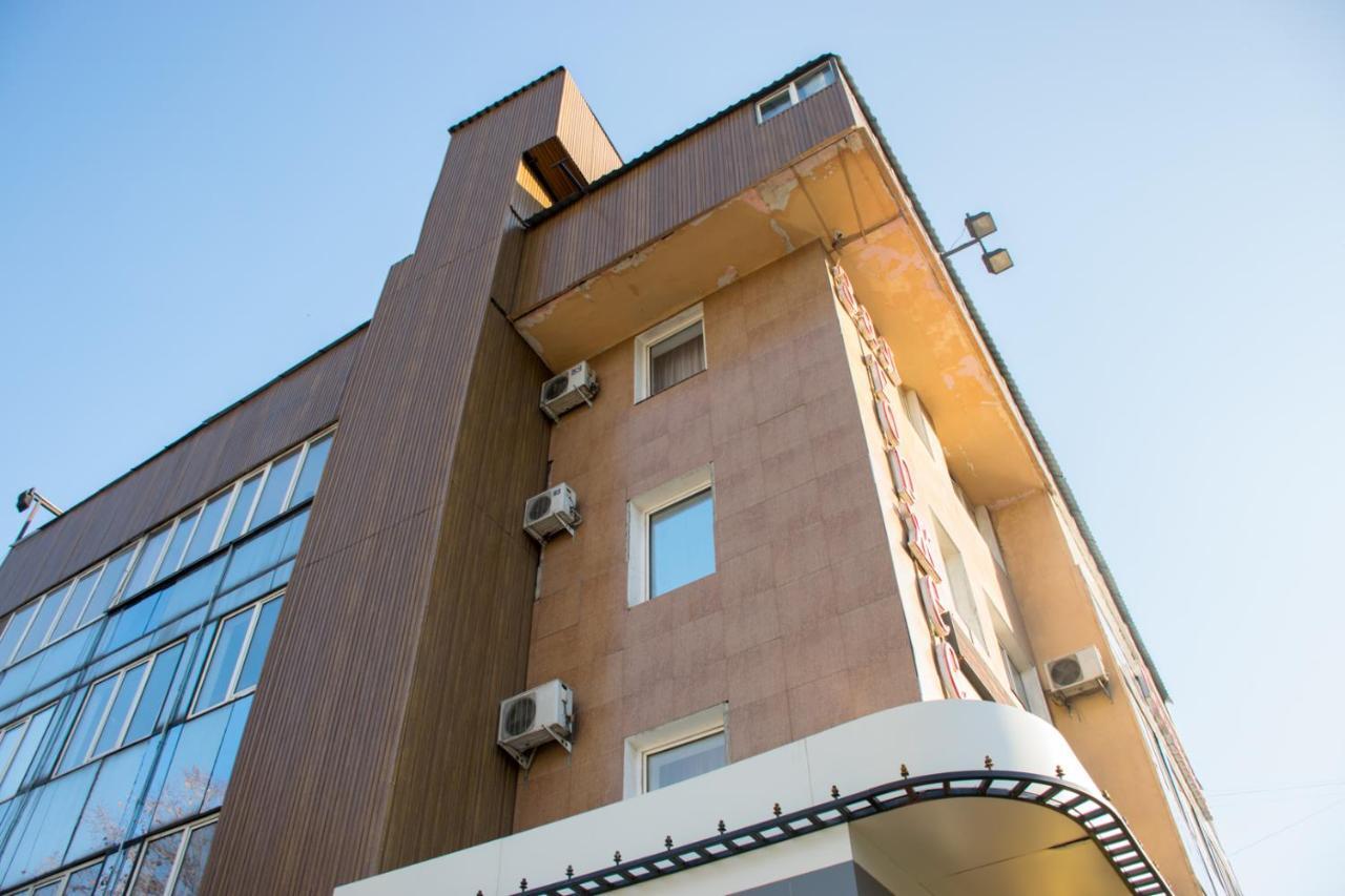 Astana Hotel Almaty Ngoại thất bức ảnh